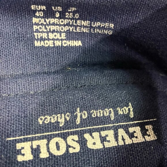 NEW! FEVERSOLE Soft Cushioned Comfort Flats - Picture 3 of 4